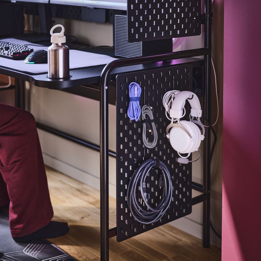 FRÖSKELÅS gaming desk