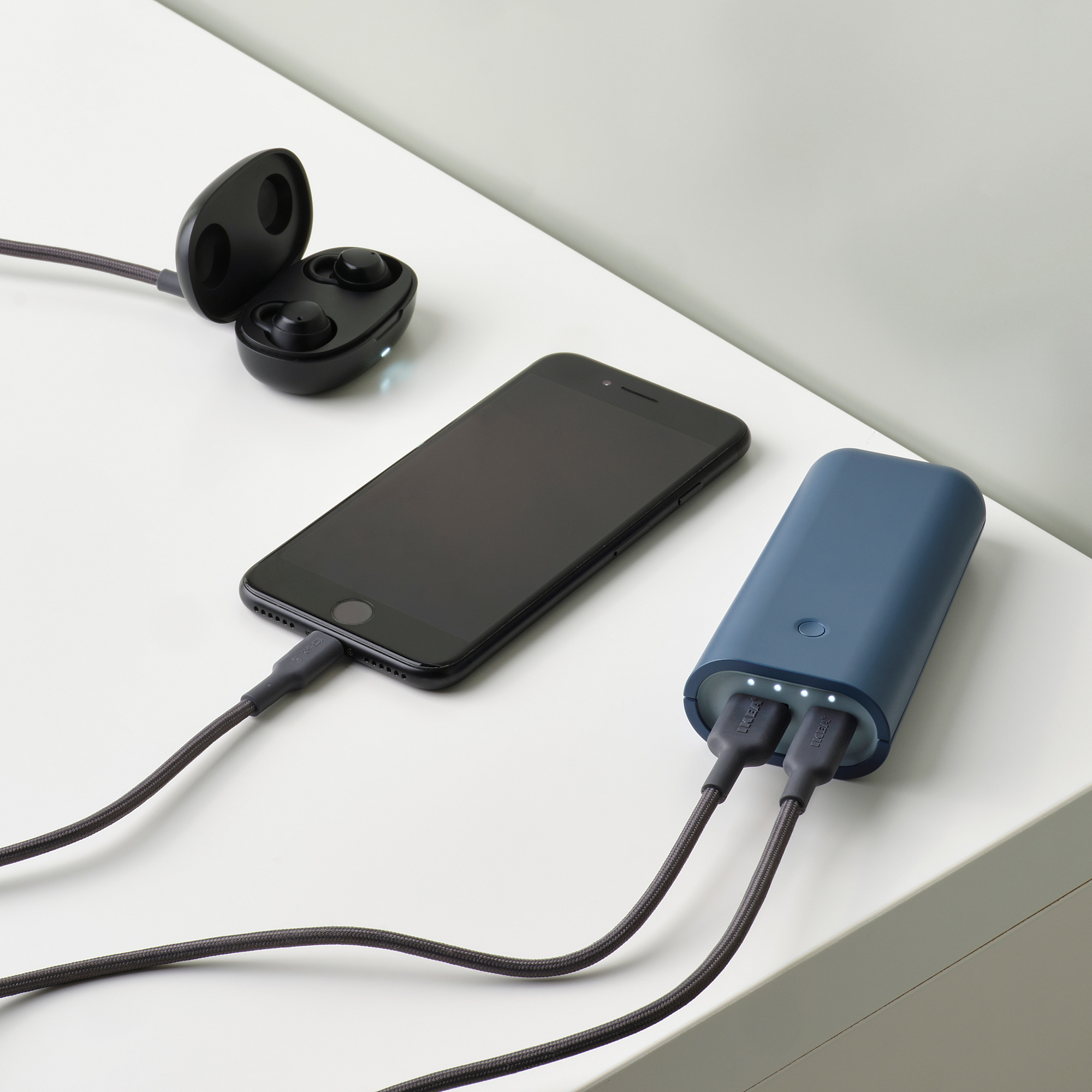 VARMFRONT power bank