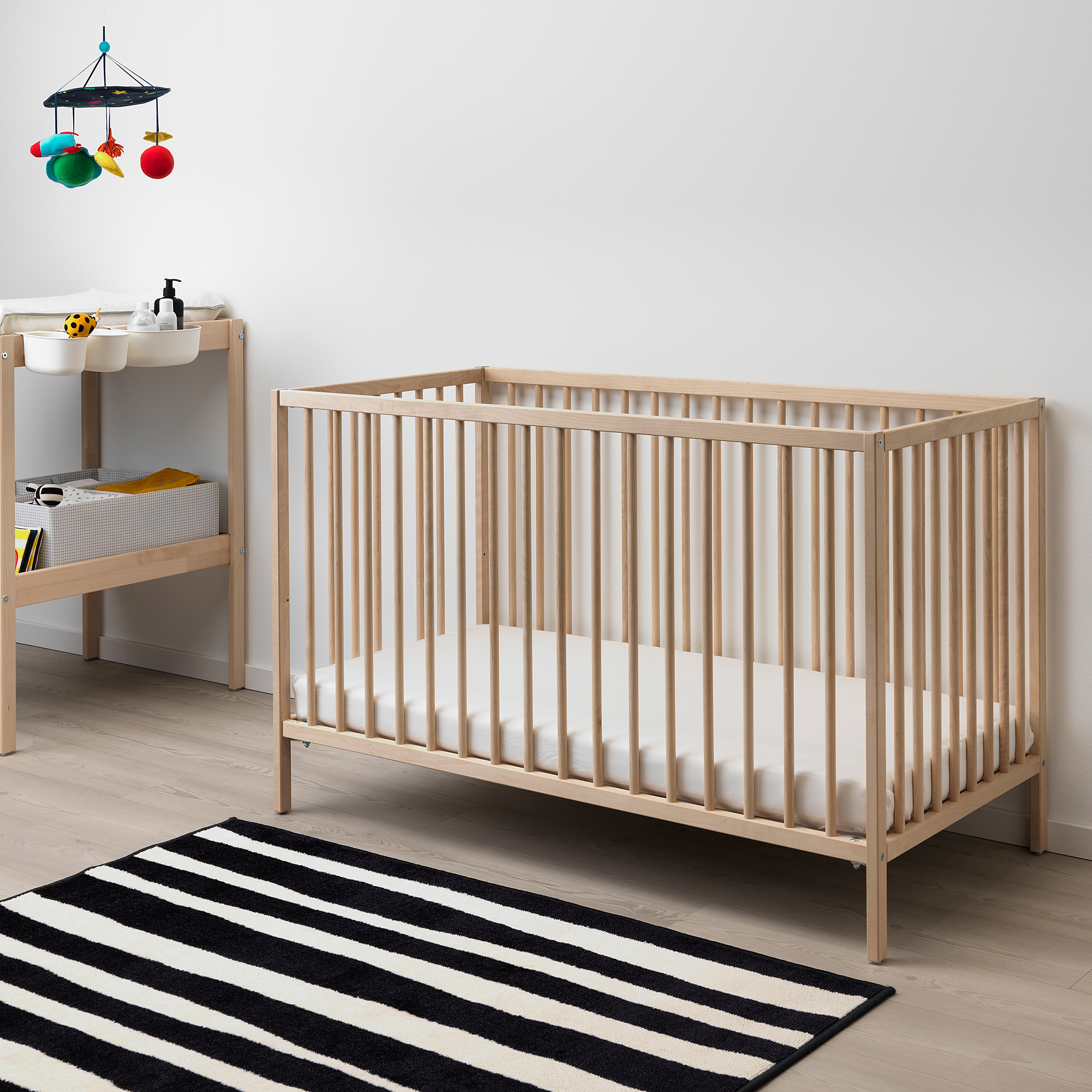 sniglar baby cot