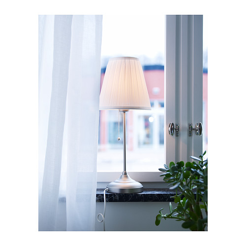 ÅRSTID table lamp