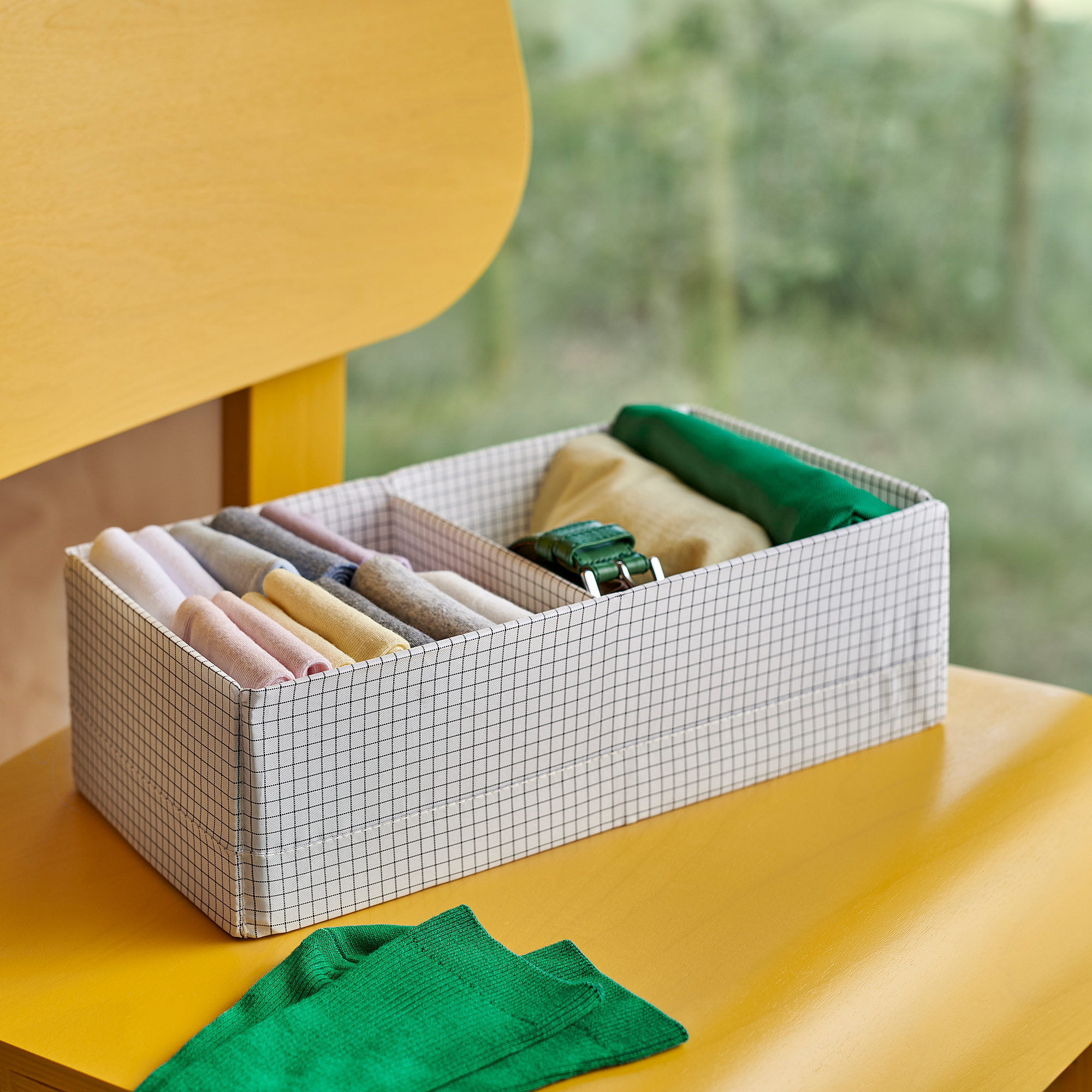 STUK box with compartments
