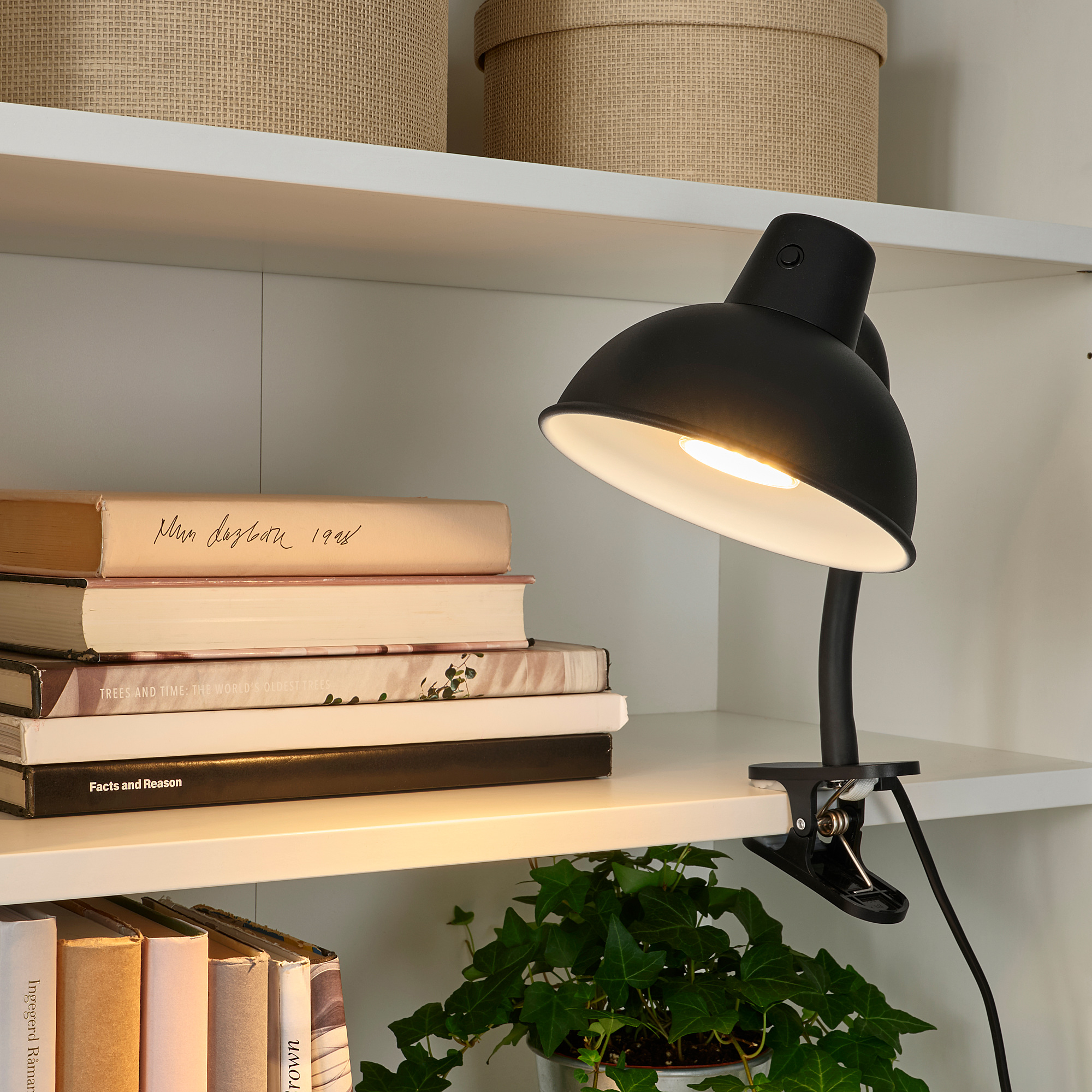 SKURUP clamp spotlight