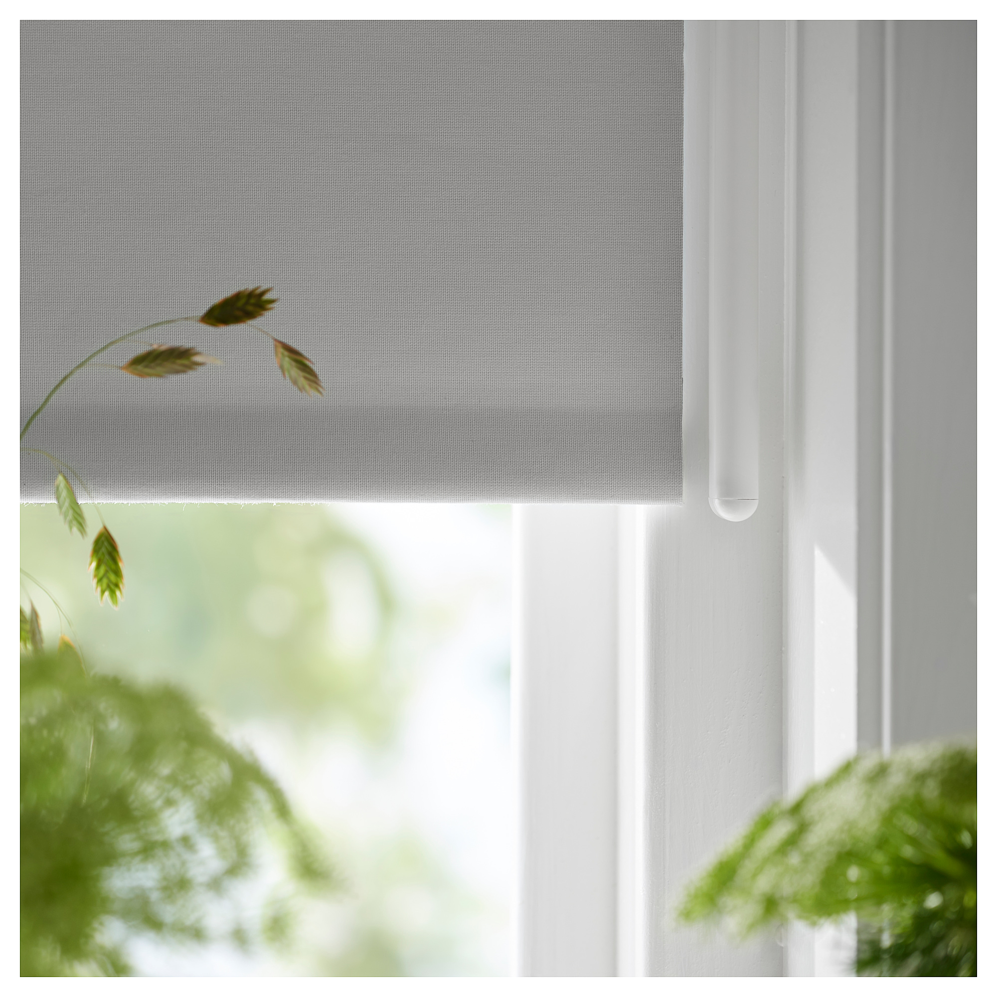 FRIDANS block-out roller blind