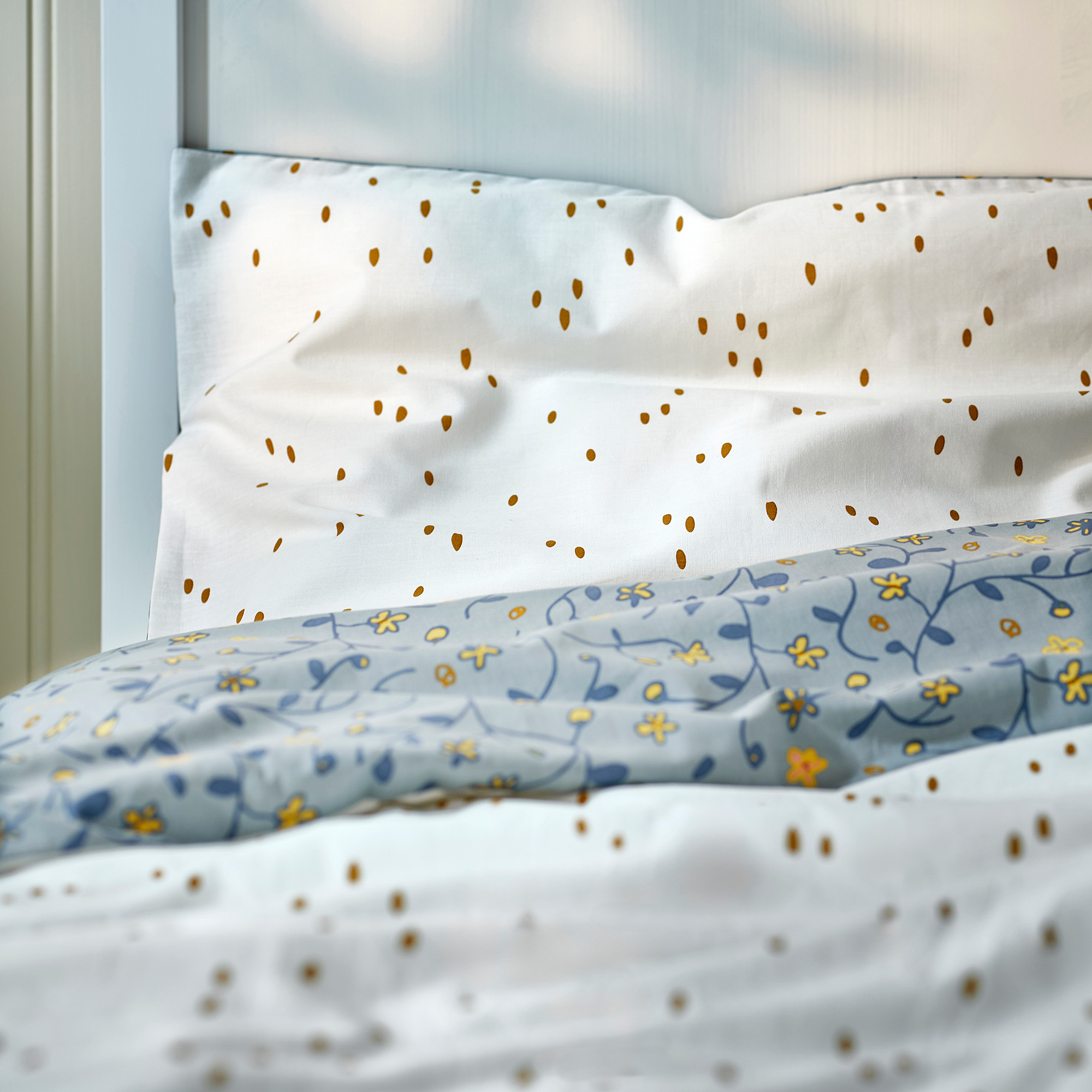 GULDVÄVARE duvet cover 1 pillowcase for cot
