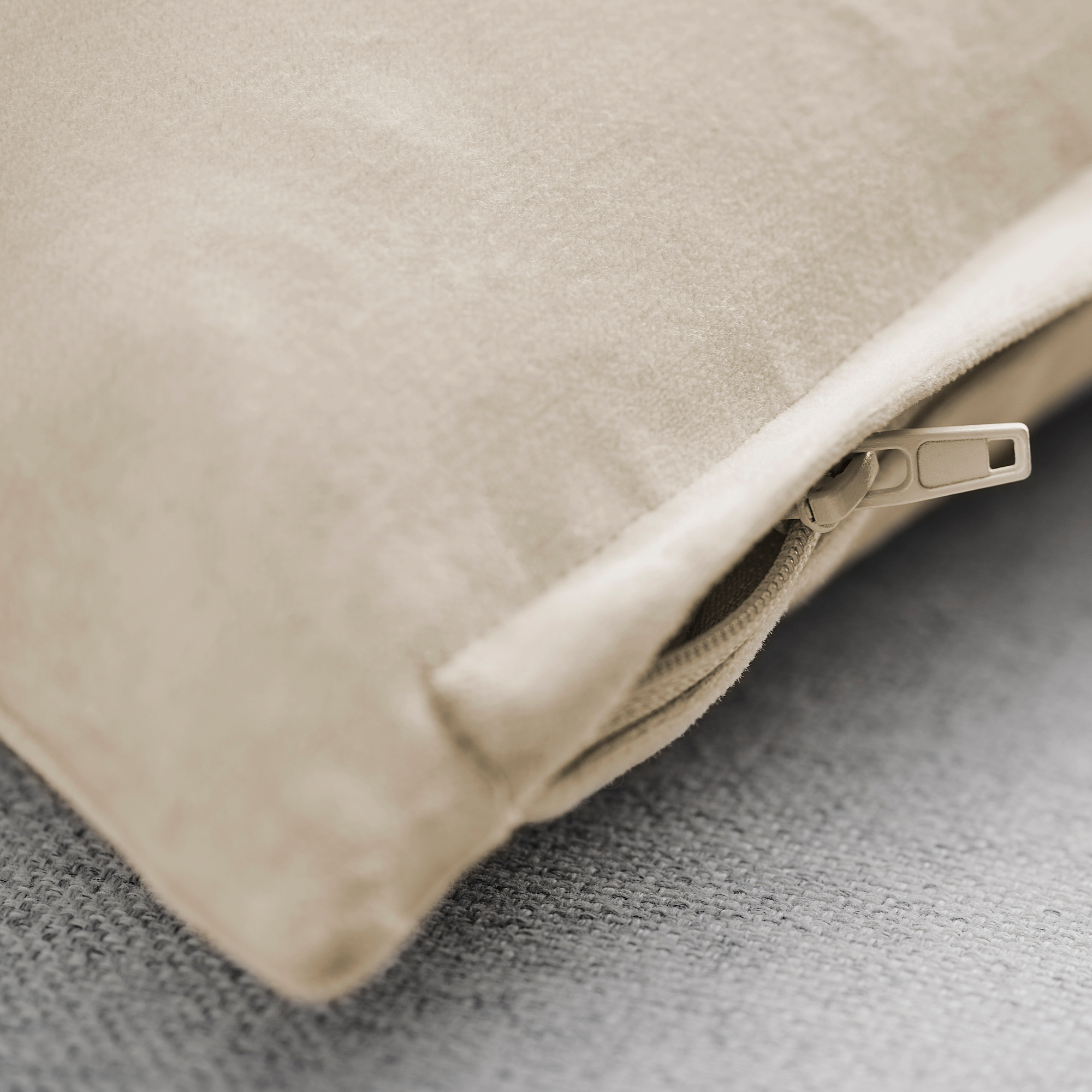 SANELA cushion cover