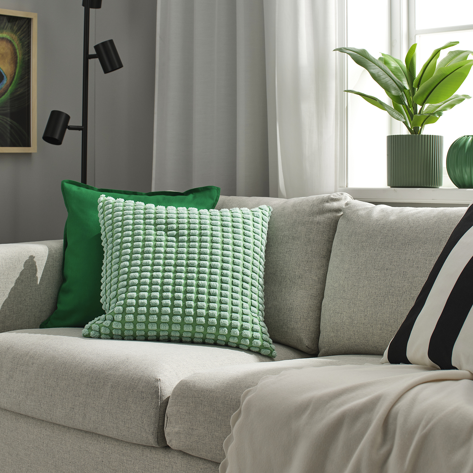SVARTPOPPEL cushion cover