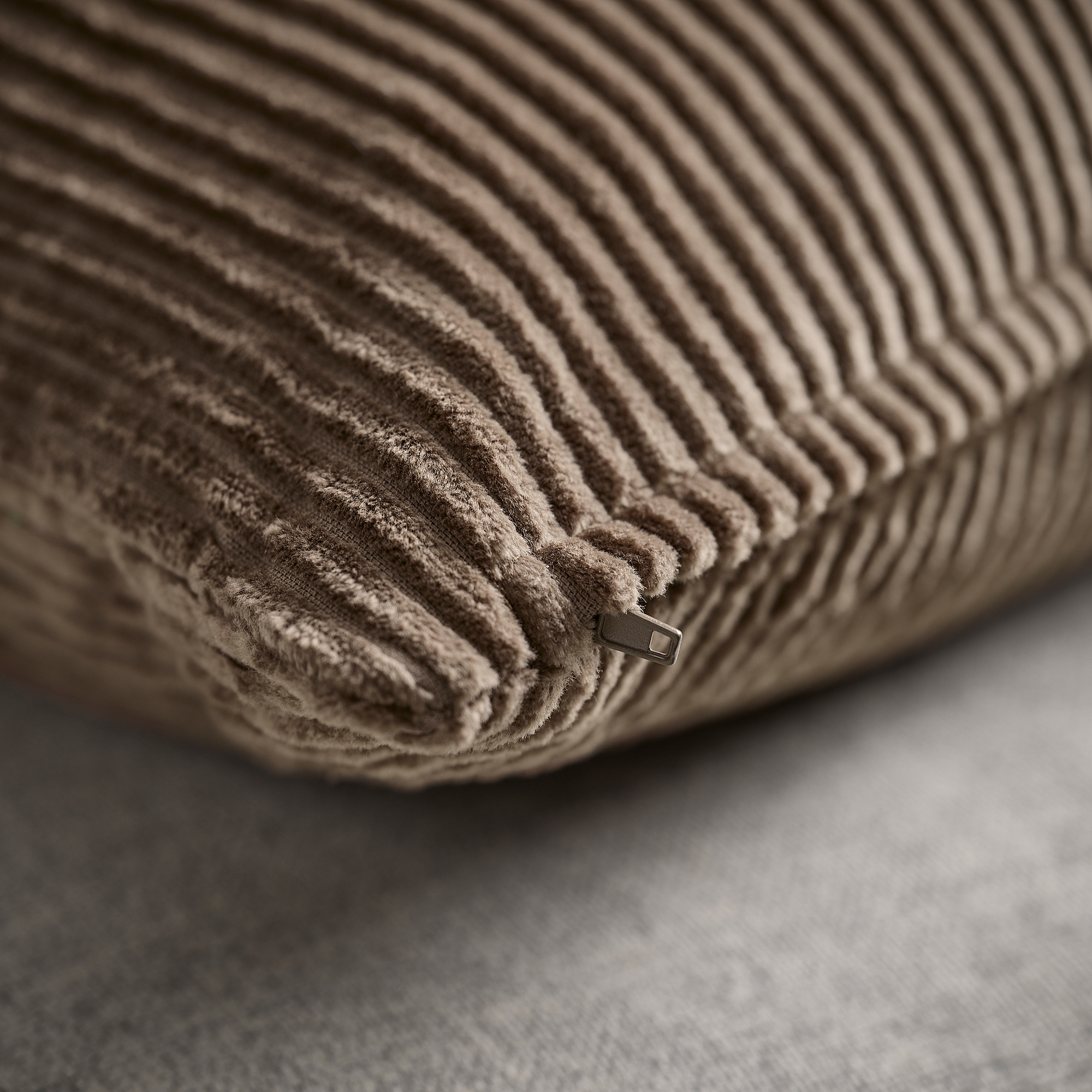 ÅSVEIG cushion cover