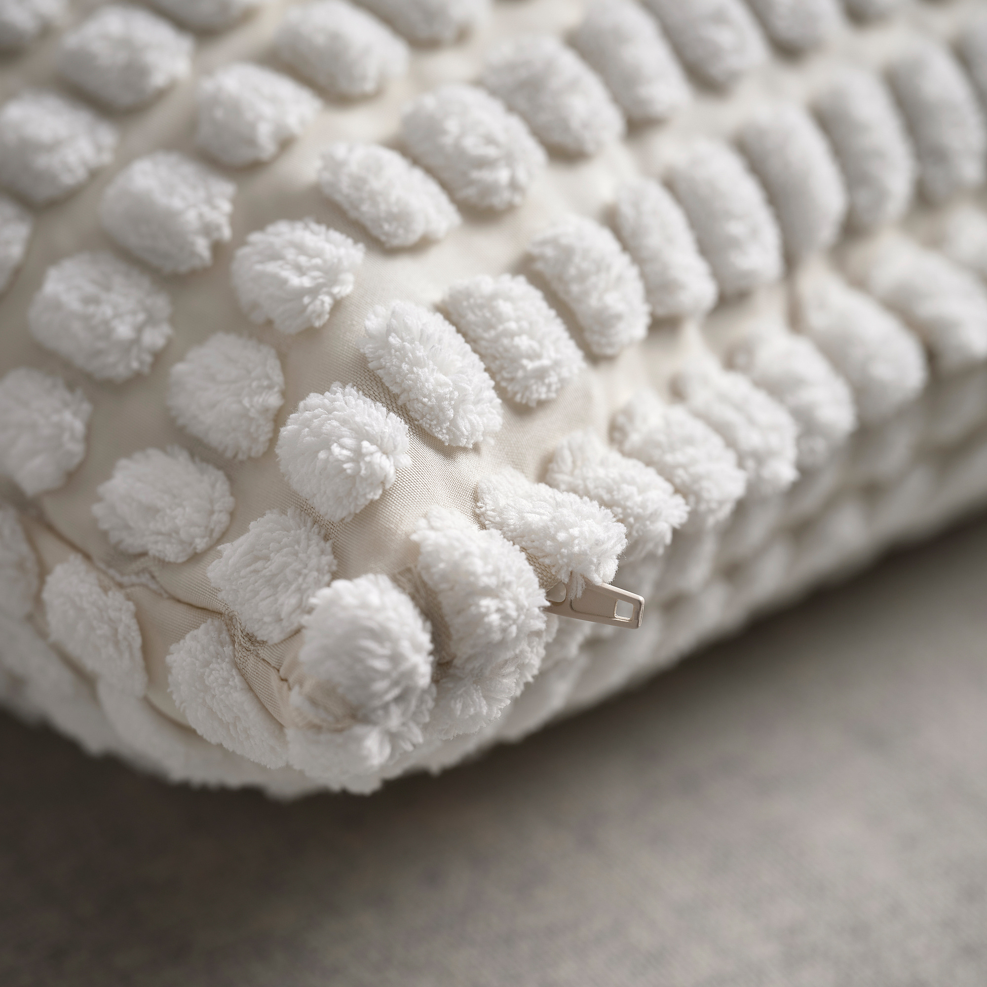 SVARTPOPPEL cushion cover