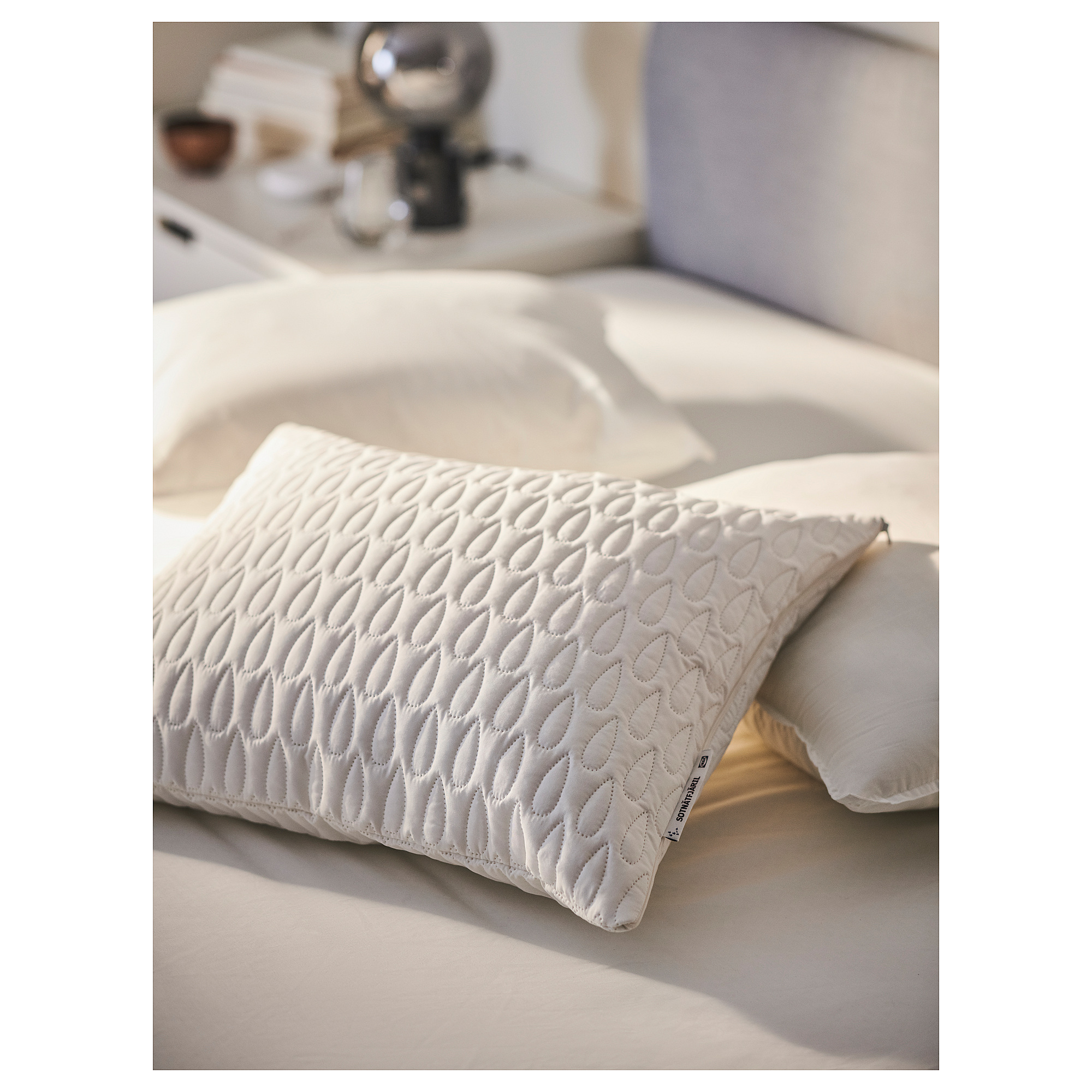 SOTNÄTFJÄRIL pillow protector