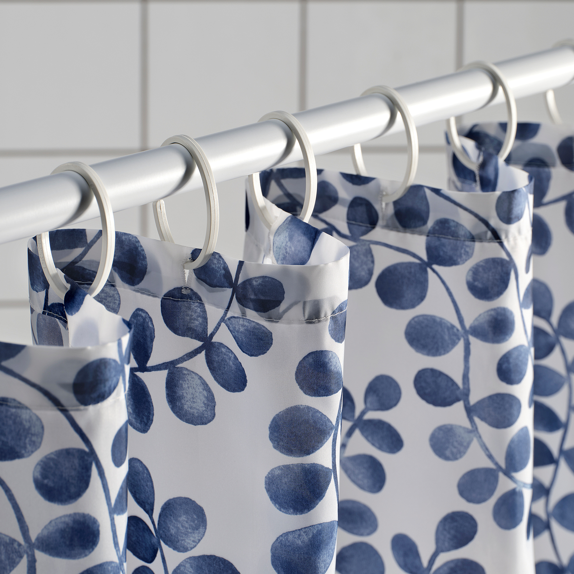 LÖJTNANT shower curtain