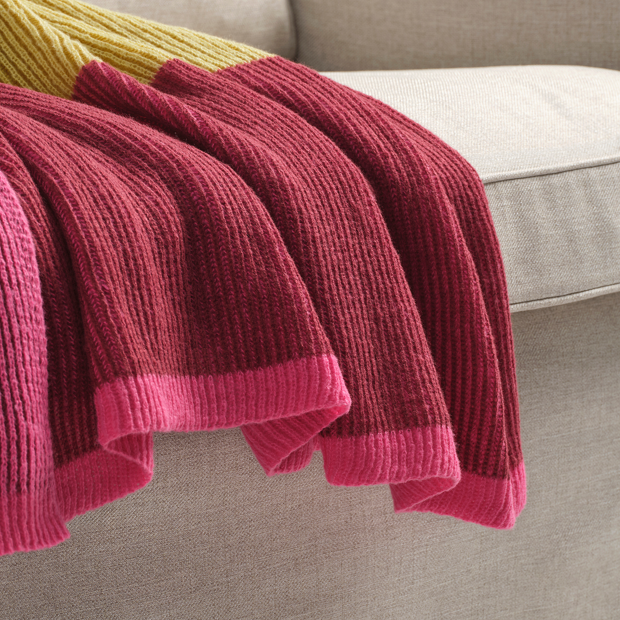 MARGOSATRÄD throw