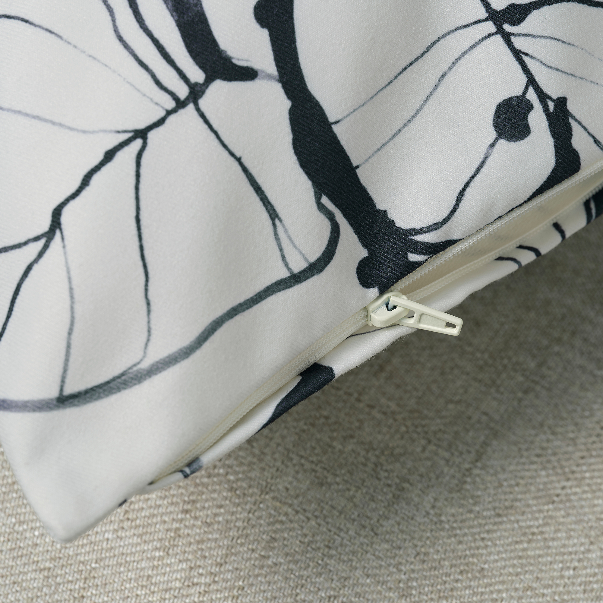 PELARKÖRSBÄR cushion cover