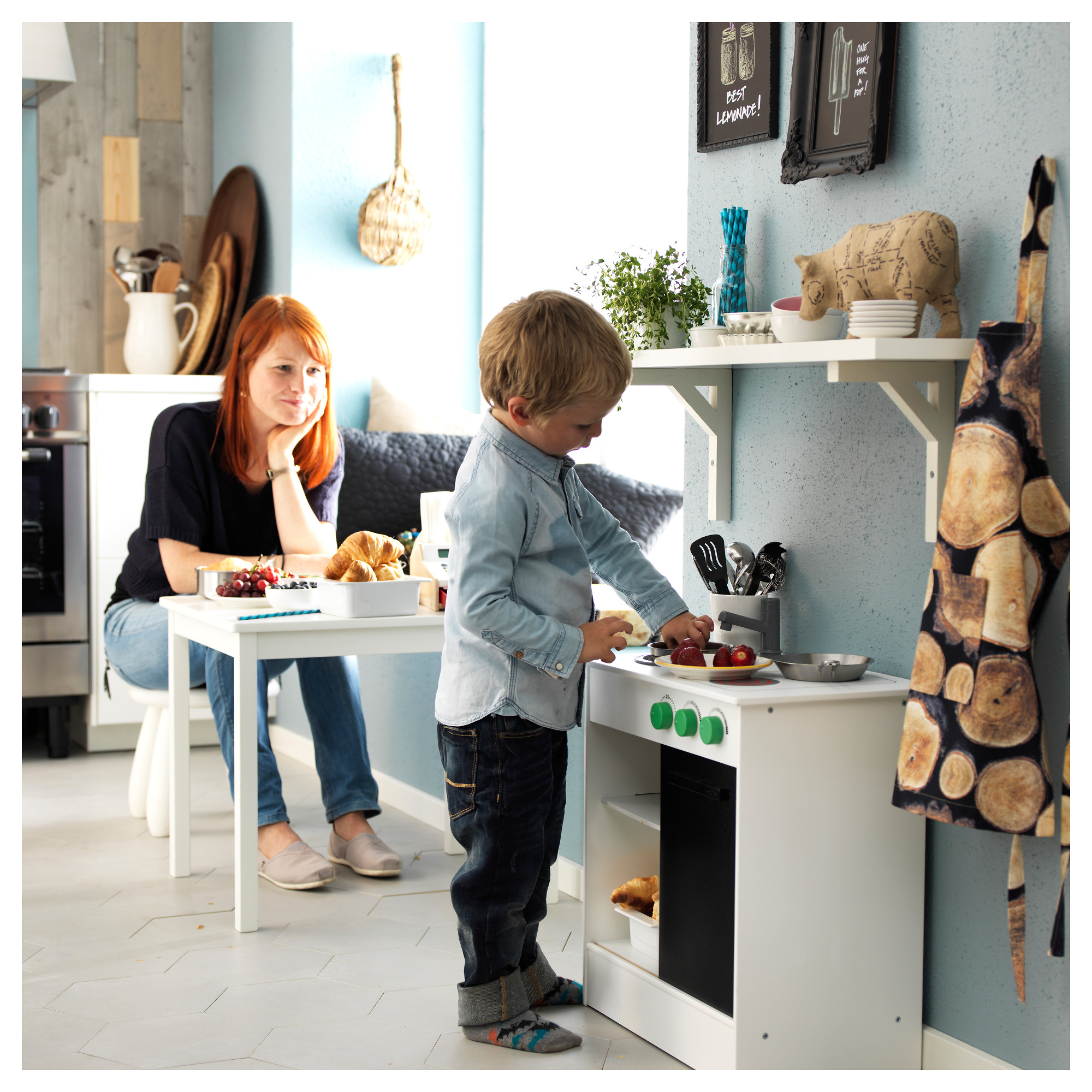play kitchen