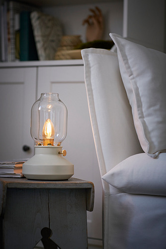 TÄRNABY table lamp