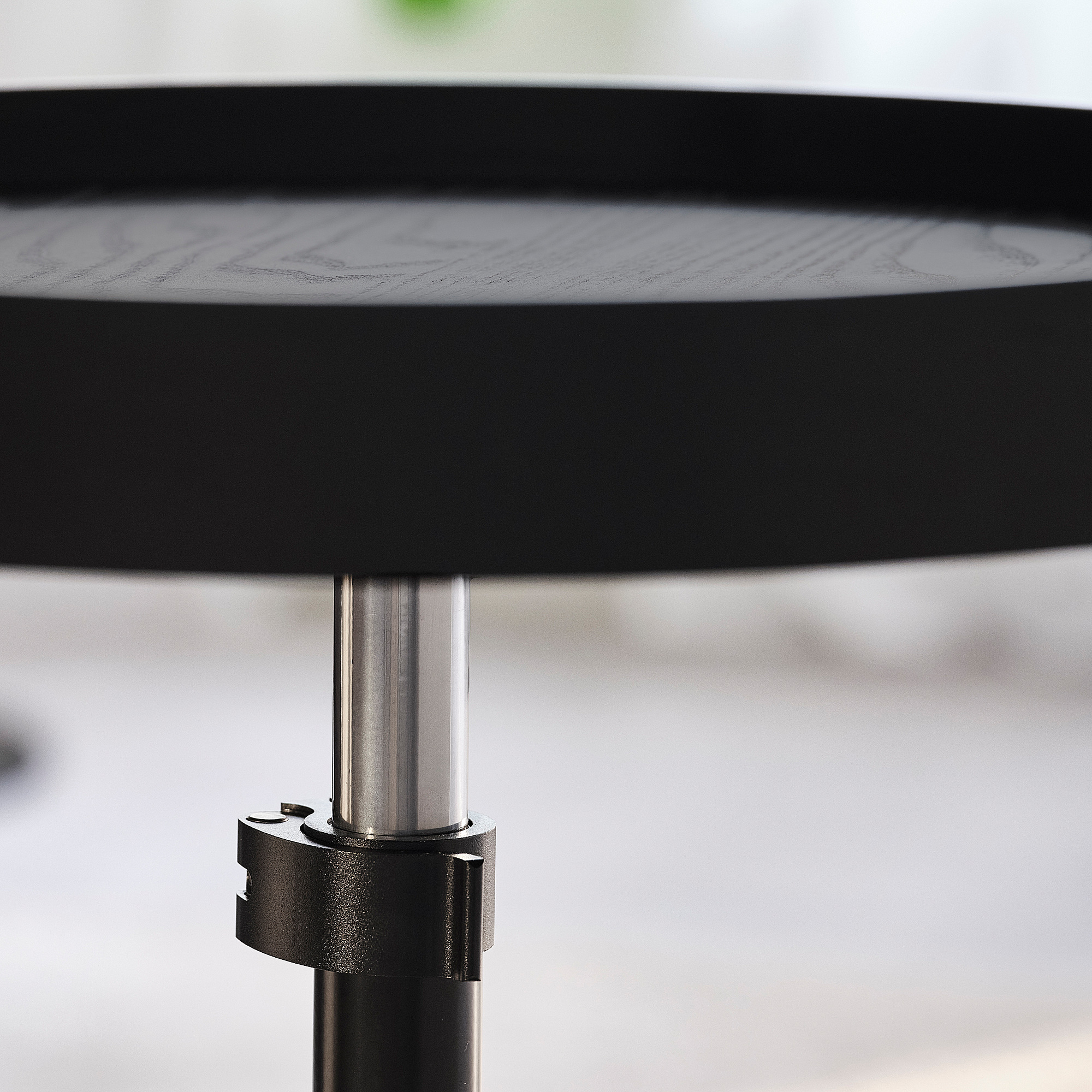 TRANERED side table