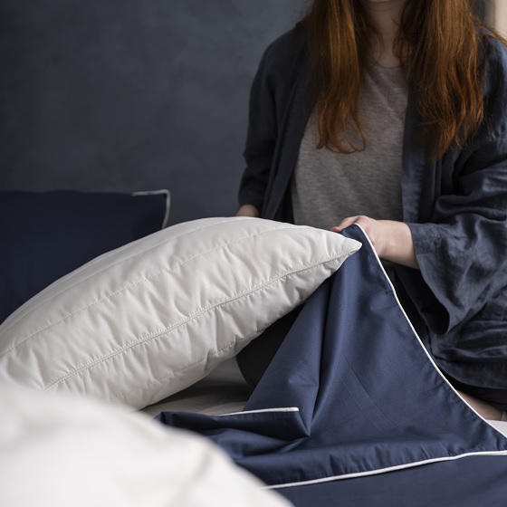 Mjölkklocka pillow sales