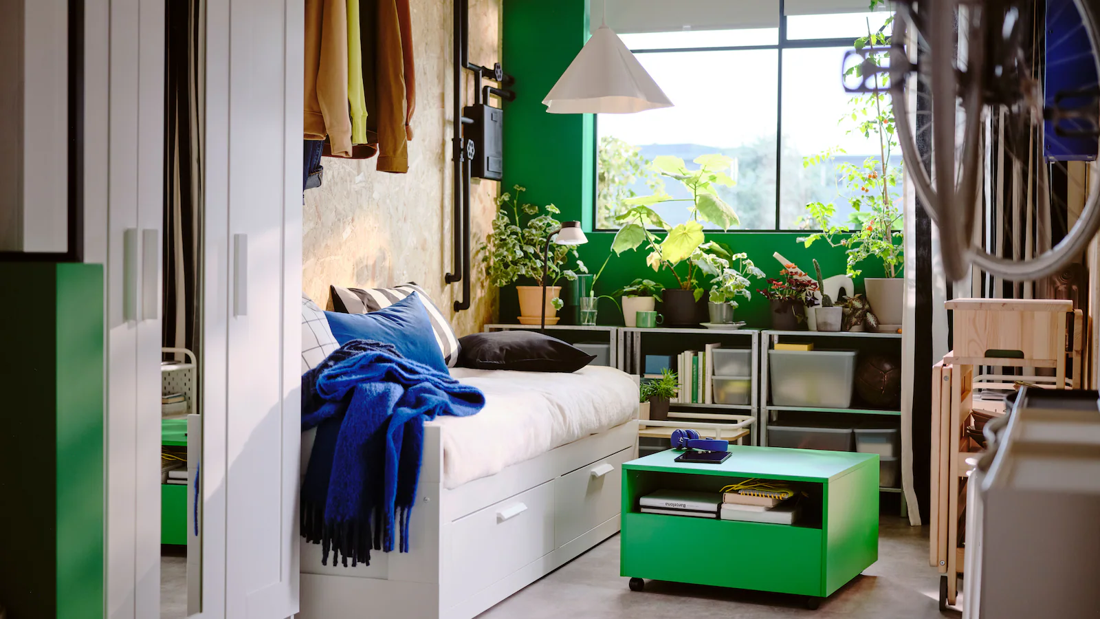 Nature-inspired interior design creates a lush hideaway