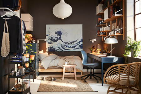 A small home, but still room for studies, hobbies and a personal style