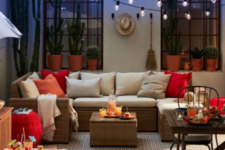 How to furnish a larger outdoor space