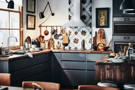 Home 1| A communal kitchen that does it all