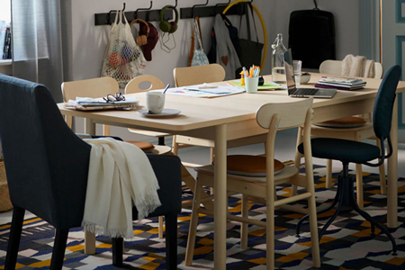 照顧所有人的餐枱