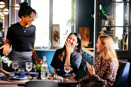 Home 10 | Let’s try something different: a kitchen and dining area to share