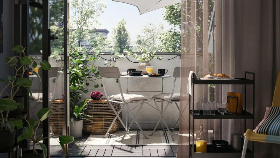 How to decorate a small outdoor space