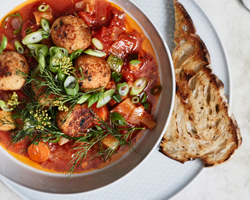 番茄燉三文魚鱈魚丸