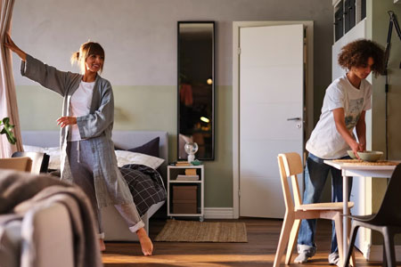 Home 9 | Solo zones: creating private bedrooms in a loft apartment