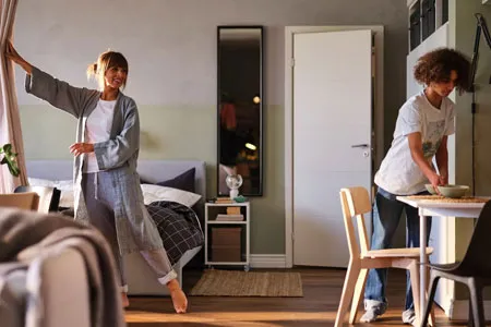 Home 9 | Solo zones: creating private bedrooms in a loft apartment