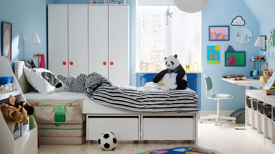 Time to have a seat, voluntarily!